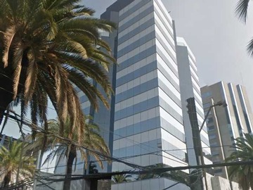 Oficina en arriendo mensual en Oficina 529 m² en Arriendo - Providencia (158100), Providencia - 4 baños