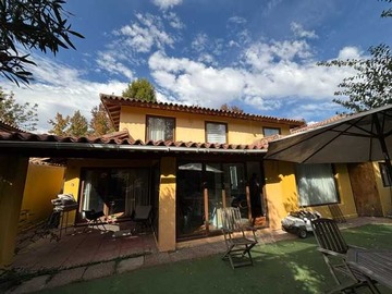 Casa en venta en Se aceptan ofertas (162852), Huechuraba - 5 dormitorios, 4 baños