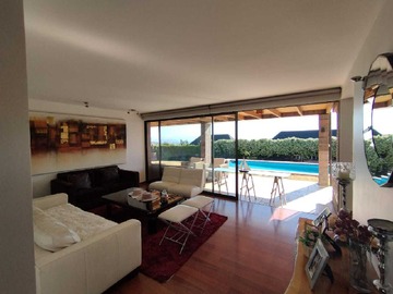 Casa en venta en Condominio cerrado/ las pircas (132375), Peñalolén - 6 dormitorios, 6 baños
