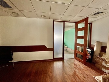 Oficina en arriendo mensual en Av.La Condes/Las Tranqueras, Las Condes - 1 dormitorio, 1 baño