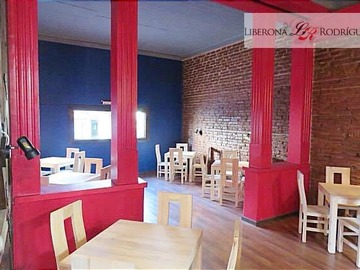 Casa en venta en Casona en Agua Santa, Viña del Mar - 5 dormitorios, 4 baños