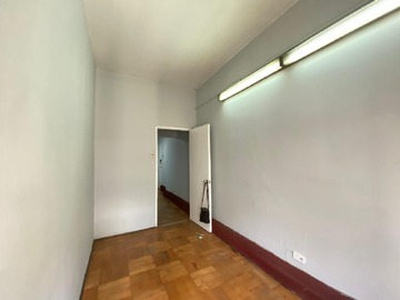 Oficina en arriendo mensual en Prat 725, Valparaíso - 1 dormitorio, 1 baño