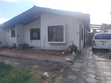 Casa en venta en San juan bosco, La Cisterna - 6 dormitorios, 2 baños