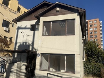 Casa en arriendo mensual en Miguel Claro 399, Providencia - 5 dormitorios, 2 baños