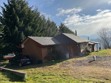 Casa en arriendo mensual en Condominio Recta Foitzick, Coyhaique - 2 dormitorios, 2 baños