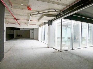 Local Comercial en venta en Balmoral, Las Condes - 2 baños