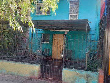 Casa en venta en Venta de Amplia Casa (159829), Pedro Aguirre Cerda - 4 dormitorios, 1 baño