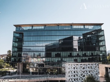 Oficina en arriendo mensual en Av. La Dehesa 1.540, Lo Barnechea - 2 baños