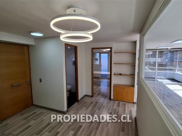 Oficina en arriendo mensual en Mut / metro tobalaba, Las Condes - 1 dormitorio, 2 baños