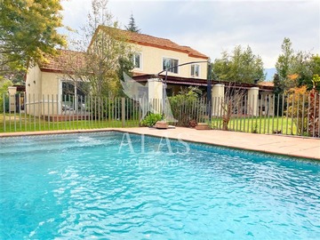 Casa en venta en Condominio Las Bandadas | Casa (5D5B) | Colina | Alas Propiedades, Colina - 5 dormitorios, 5 baños