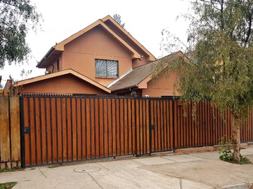 Casa en venta en Oportunidad! Amplia casa aislada con patio (157439), Buin - 3 dormitorios, 3 baños