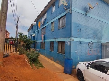 Departamento en venta en Población Laguna Cerro Placeres, Valparaíso - 4 dormitorios, 1 baño