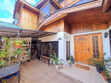 Casa en venta en Amplia y Bella Casa, San Vicente, Talcahuano (166579), Talcahuano - 3 dormitorios, 2 baños
