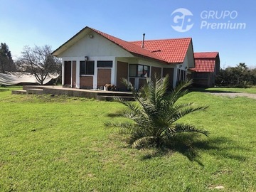 Parcela en arriendo mensual en Parcelación Los Nogales de Don Toribio, Peñaflor - 5 dormitorios, 3 baños