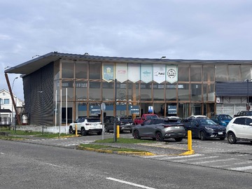 Local Comercial en arriendo mensual en Gran Flujo Peatonal, Oportunidad Única (155877), Puerto Montt - 4 baños