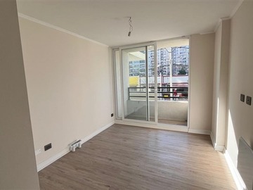 Departamento en venta en Metro Lo Ovalle - Gran avenida, La Cisterna - 1 dormitorio, 1 baño