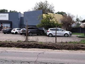 Arriendo Mensual / Local Comercial / Colina
