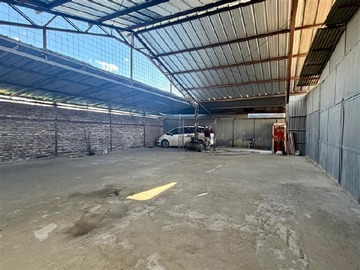 Bodega en arriendo mensual en Avenida Euzaguirre 342 Puente Alto, Puente Alto - 1 baño