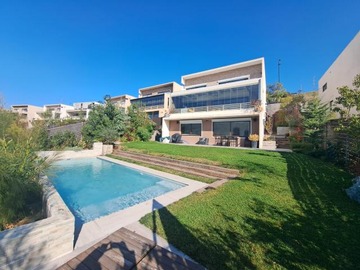 Casa en venta en Vende - los litres, Lo Barnechea - 3 dormitorios, 3 baños