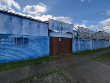 Casa en venta en Vendo casa comercial en avenida transitada de chillán, Chillán - 1 baño