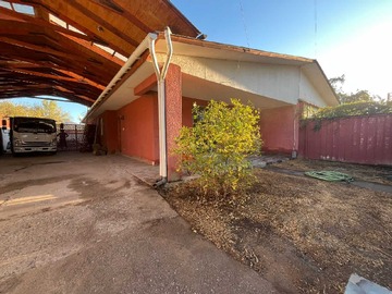 Venta / Casa / Calle Larga