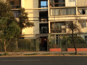 Departamento en venta en Los Jazmines, Ñuñoa - 3 dormitorios, 1 baño