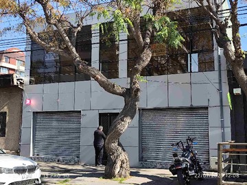 Local Comercial en venta en 3 Poniente, Viña del Mar - 4 dormitorios, 3 baños