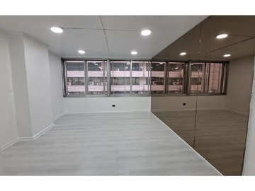 Oficina en venta en Oficina en Venta Paseo Ahumada Esquina Alameda - 1 dormitorio, 1 baño