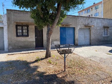 Casa en venta en Venta casa familiar o comercial (174748), Quinta Normal - 4 dormitorios, 3 baños