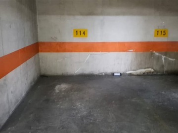 Estacionamiento en venta en Avenida Portugal N°415 Santiago Centro, Santiago