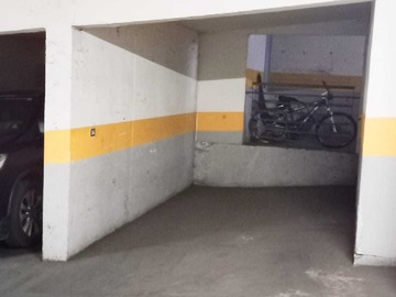 Estacionamiento en arriendo mensual en Estacionamiento a pasos metro Manuel Montt (175754), Providencia