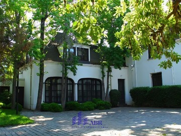 Departamento en venta en Avenida Santa María, Providencia, Santiago Metropolitan Region 7500000, Chile, Providencia - 12 dormitorios, 17 baños