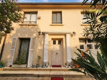 Casa en venta en Barrio Antonio Varas, Providencia - 6 dormitorios, 5 baños