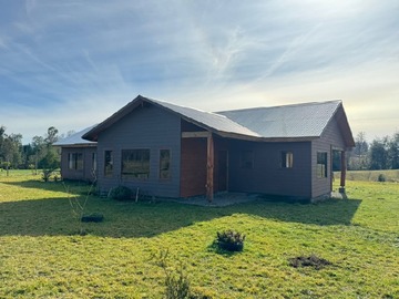 Casa en venta en Villarrica, Villarrica - 4 dormitorios, 2 baños
