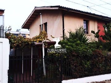 Casa en venta en Acogedora Casa en San Francisco de Limache - 4 dormitorios, 2 baños