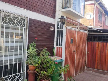 Casa en venta en Puente Alto (73726), Puente Alto - 4 dormitorios, 2 baños