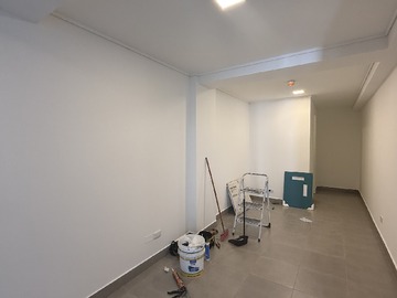 Local Comercial en venta en a dos cuadras de Metro Univ Chile, Santiago - 1 dormitorio, 1 baño
