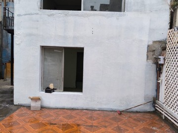 Local Comercial en arriendo mensual en A pasos del metro santa ana linea 5, Santiago - 6 baños
