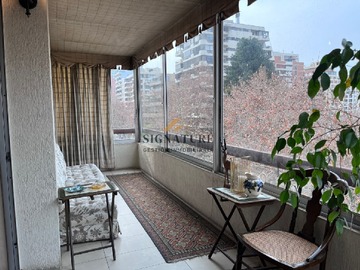 Departamento en venta en Metro el golf, Las Condes - 3 dormitorios, 3 baños