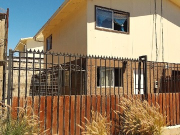 Casa en venta en Casa Dos Pisos Pareo Simple Villa Alemana - 3 dormitorios, 1 baño