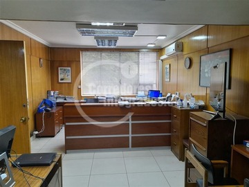Oficina en venta en paseo Bulnes, Santiago - 10 dormitorios, 4 baños