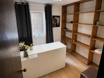 Oficina en venta en Paseo Huérfanos con Morandé, Santiago - 3 dormitorios, 1 baño