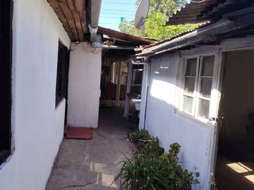 Casa en venta en Progreso, La Cisterna - 3 dormitorios, 2 baños