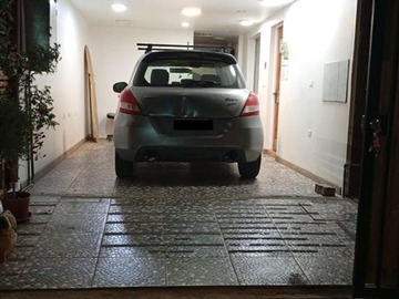 Casa en venta en Remodelada. 5 D 3 baños, 138 en 84 de terreno, Huechuraba - 5 dormitorios, 3 baños