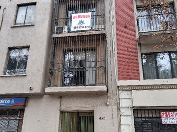 Oficina en arriendo mensual en Oficina, 4 Privados/ Frente a Cerro Santa Lucia - 4 dormitorios, 3 baños