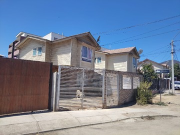 Casa en venta en Carlos Muñoz Pizarro Sur, Coquimbo - 3 dormitorios, 2 baños