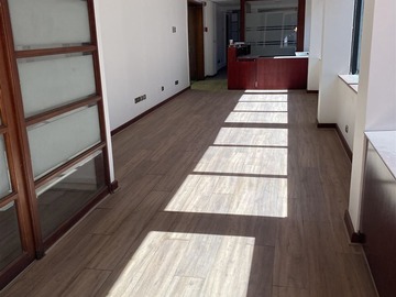 Oficina en arriendo mensual en La Bolsa con Moneda, Santiago - 7 dormitorios, 4 baños