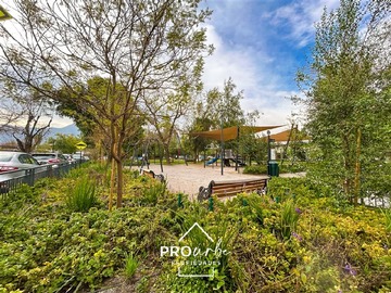 Casa en venta en Los castanos, Vitacura - 3 dormitorios, 1 baño