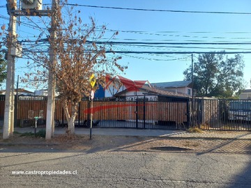 Casa en venta en Casa de Un Piso, 4 Dormitorios, 2 Baños, Quilicura. - 4 dormitorios, 2 baños