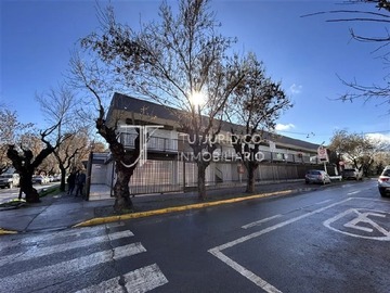 Local Comercial en arriendo mensual en Sargento Aldea, número 279. Buin., Buin - 1 baño